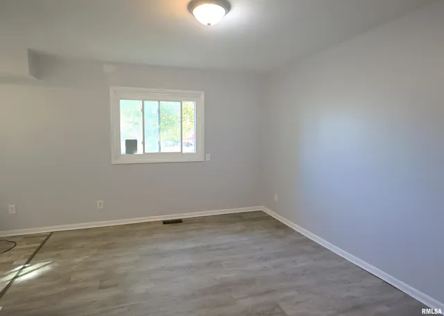 $195,000 | 11 Ridge Road, Centralia, IL 62801