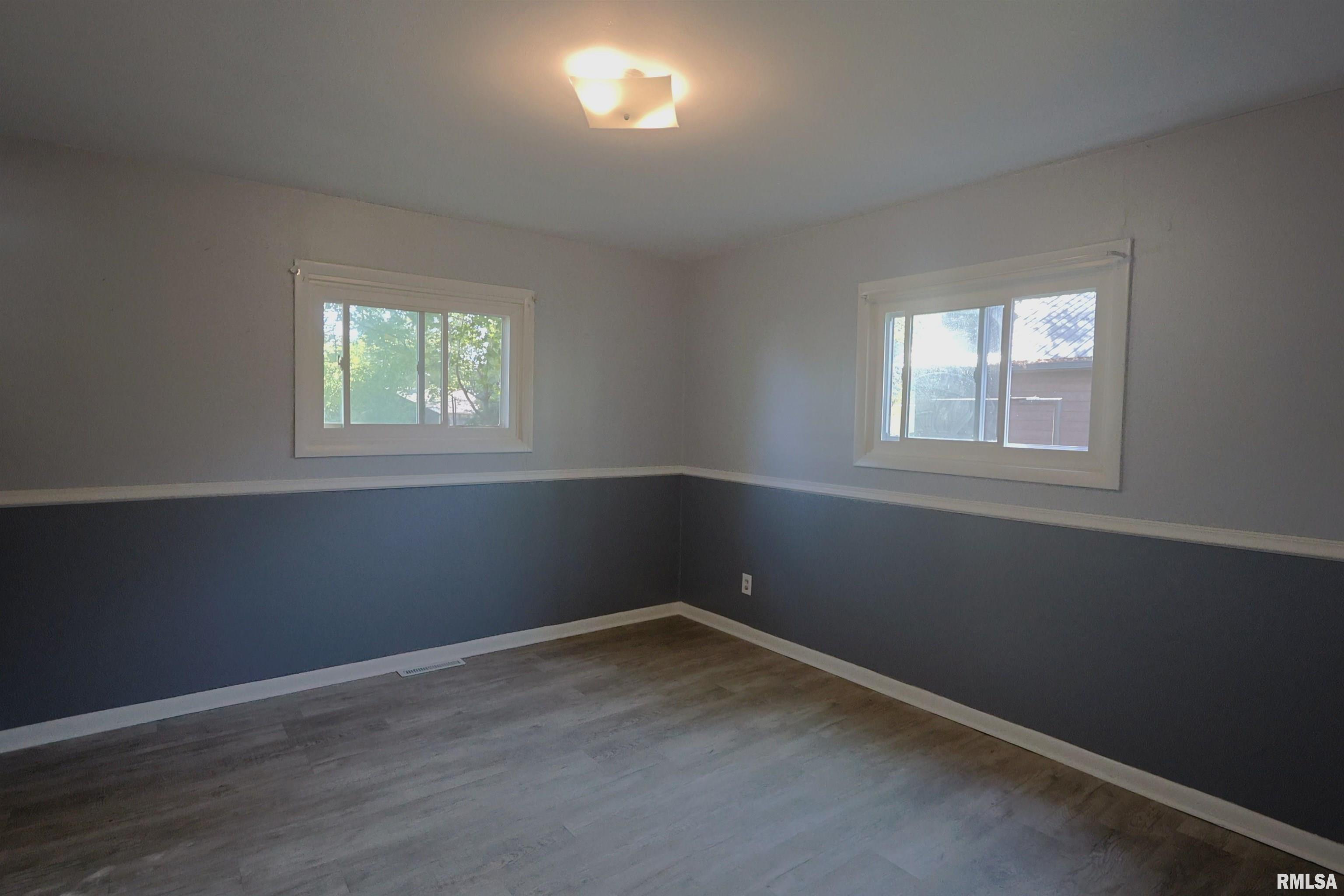 11 Ridge Road Centralia, IL 62801 - Photo 18 of 23