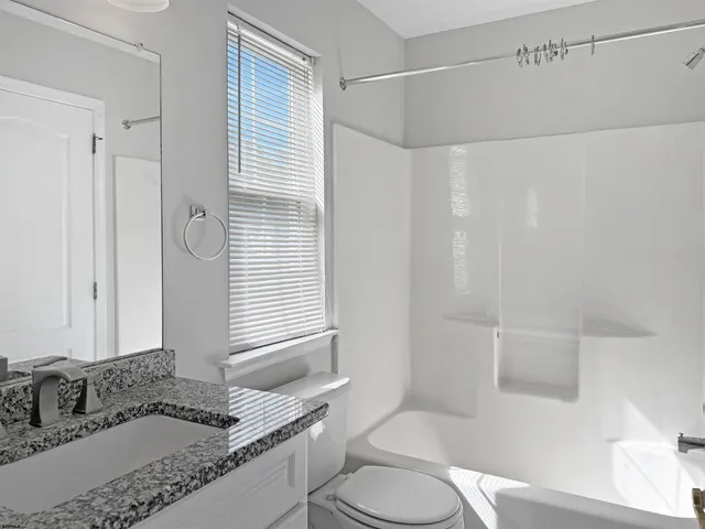 $3,400 | 100 La Mesa Court, Egg Harbor Township, NJ 08234