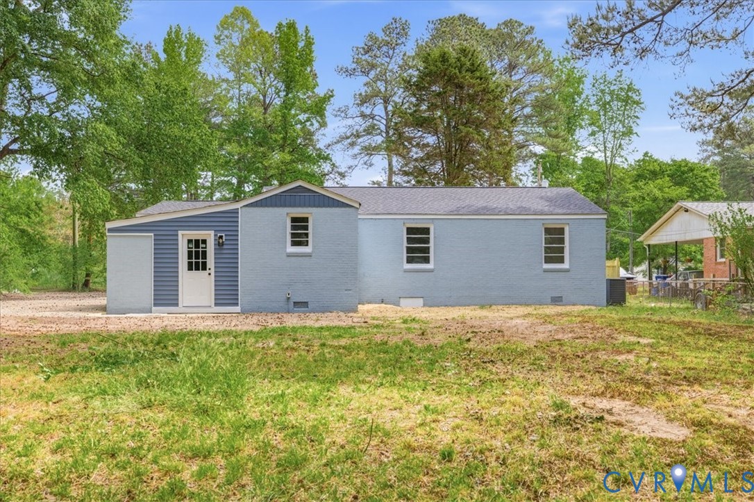 5306 Sterling Road Petersburg, VA 23803 - Photo 28 of 39 a house with garden area