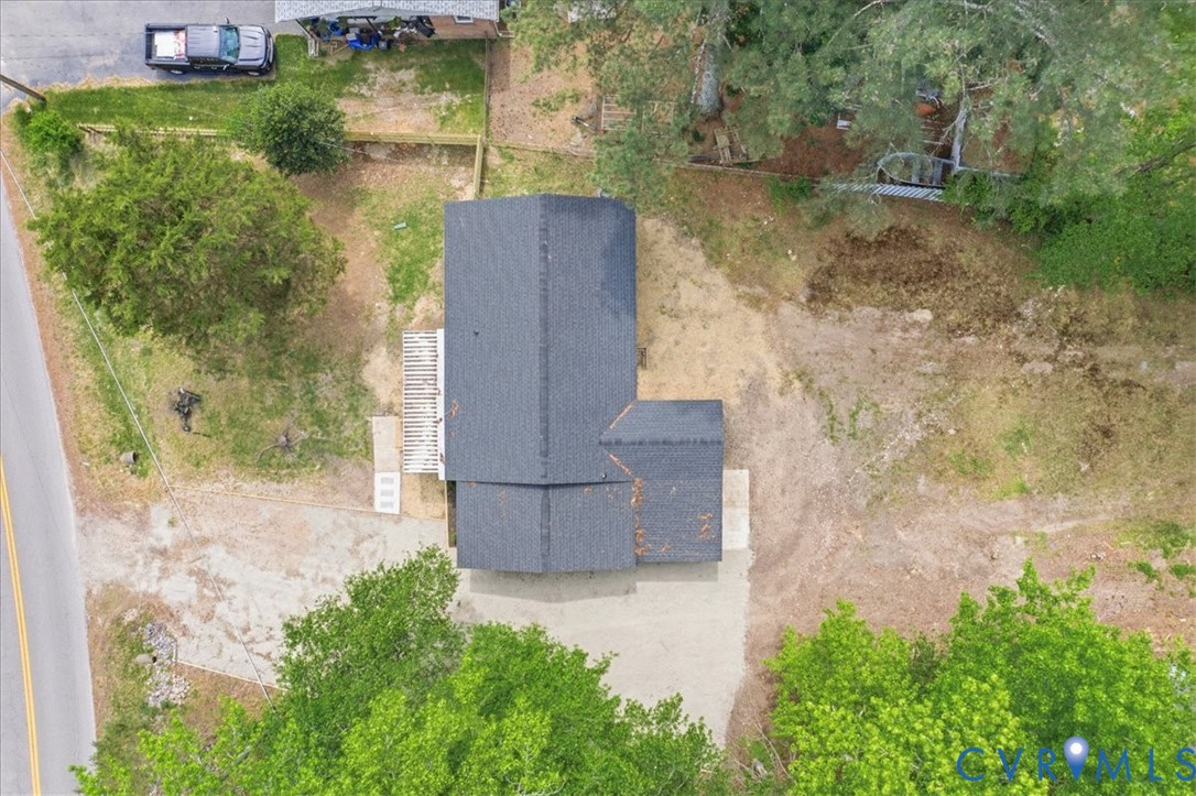 5306 Sterling Road Petersburg, VA 23803 - Photo 34 of 39 an aerial view of a house with a yard