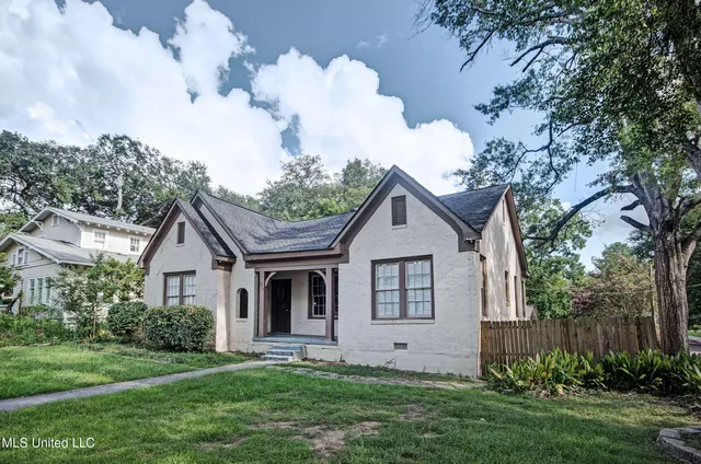 $275,000 | 901 Fairview Street, Jackson, MS 39202