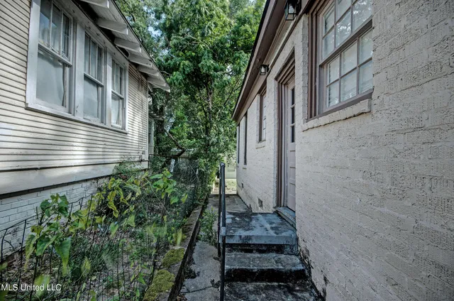 $275,000 | 901 Fairview Street, Jackson, MS 39202