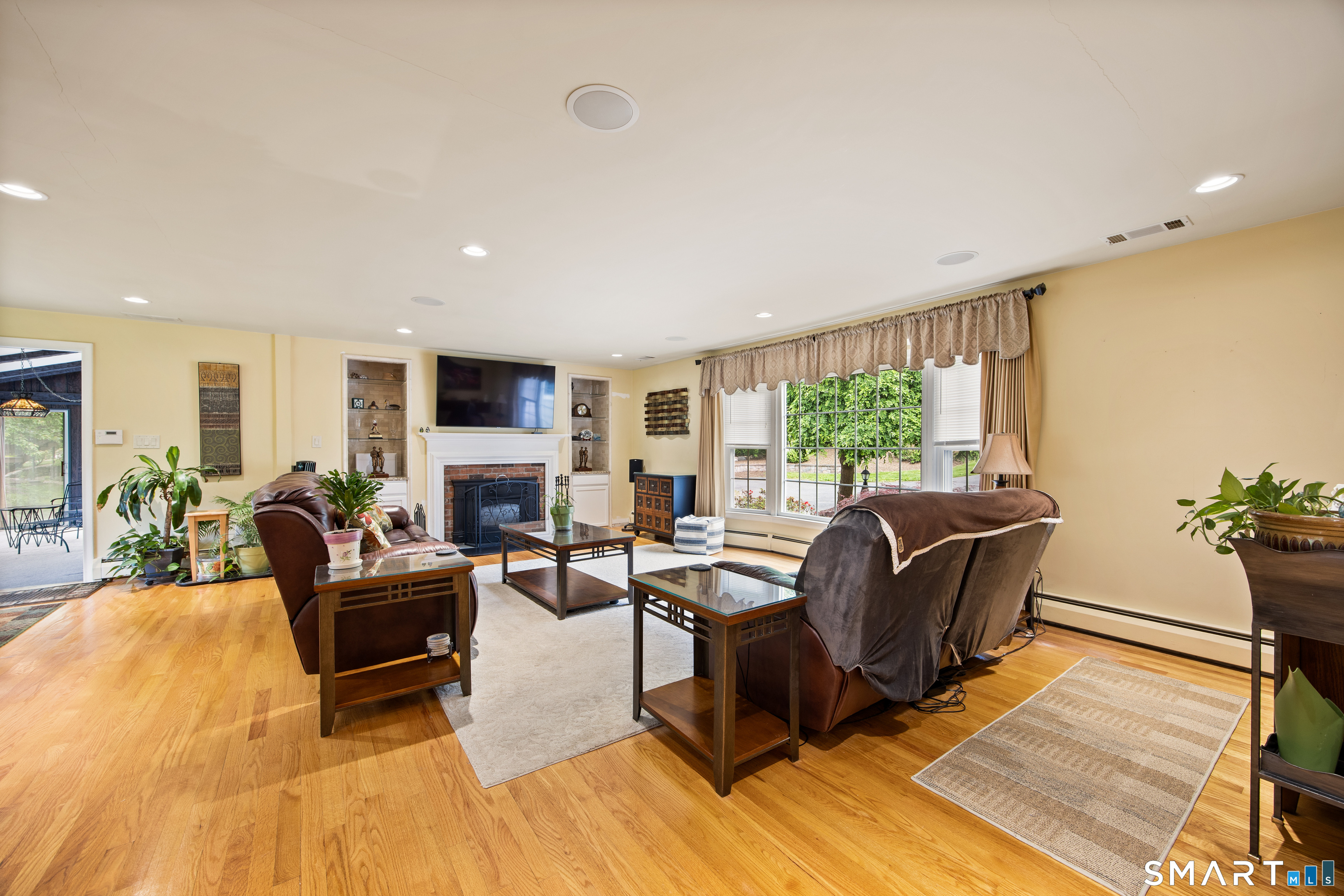 26 Brookmoor Road Avon, CT 06001 - Photo 12 of 38