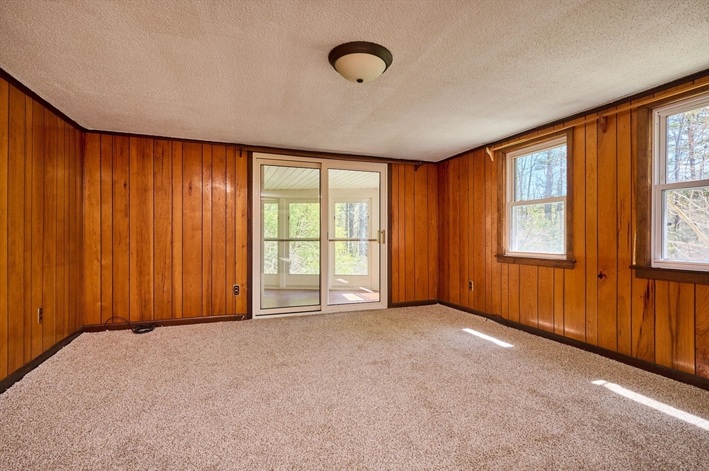 7 Pine Valley Road Northampton, MA 01062 - Photo 9 of 33 Gallery Image 9