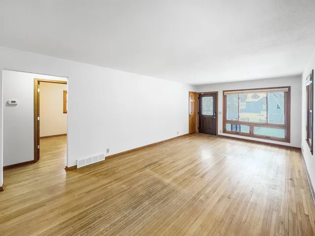 $290,000 | 3649 Perry Avenue North, Robbinsdale, MN 55422