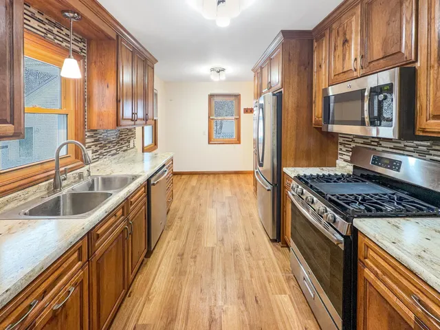 $290,000 | 3649 Perry Avenue North, Robbinsdale, MN 55422