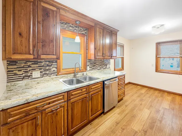 $290,000 | 3649 Perry Avenue North, Robbinsdale, MN 55422