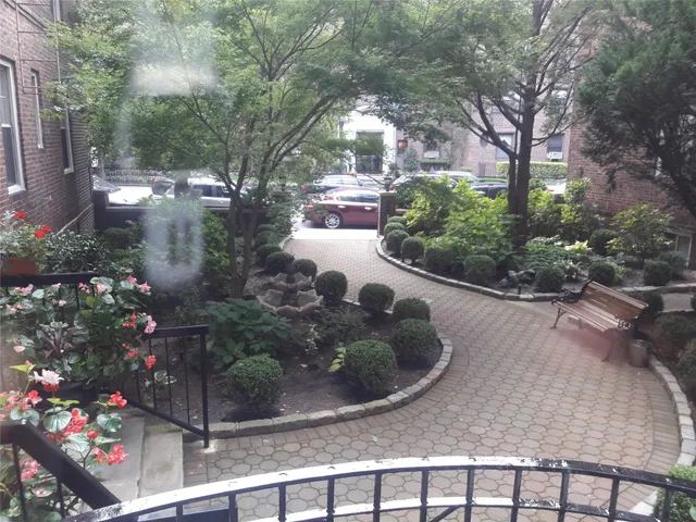 $445,000 | 110-07 73rd Road, Unit 4D | Forest Hills