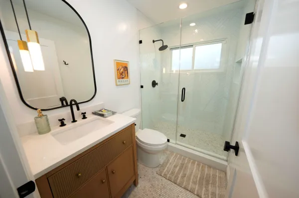 $18,000 | 8141 Westlawn Avenue, Los Angeles, CA 90045
