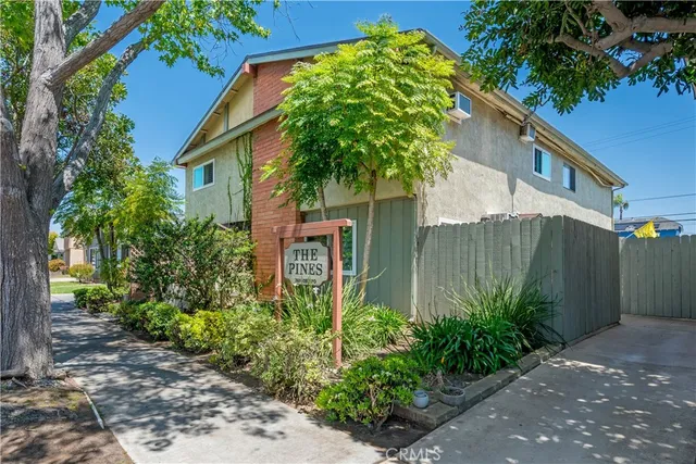 $585,000 | 360 Obispo Avenue, Unit 15, Long Beach, CA 90814