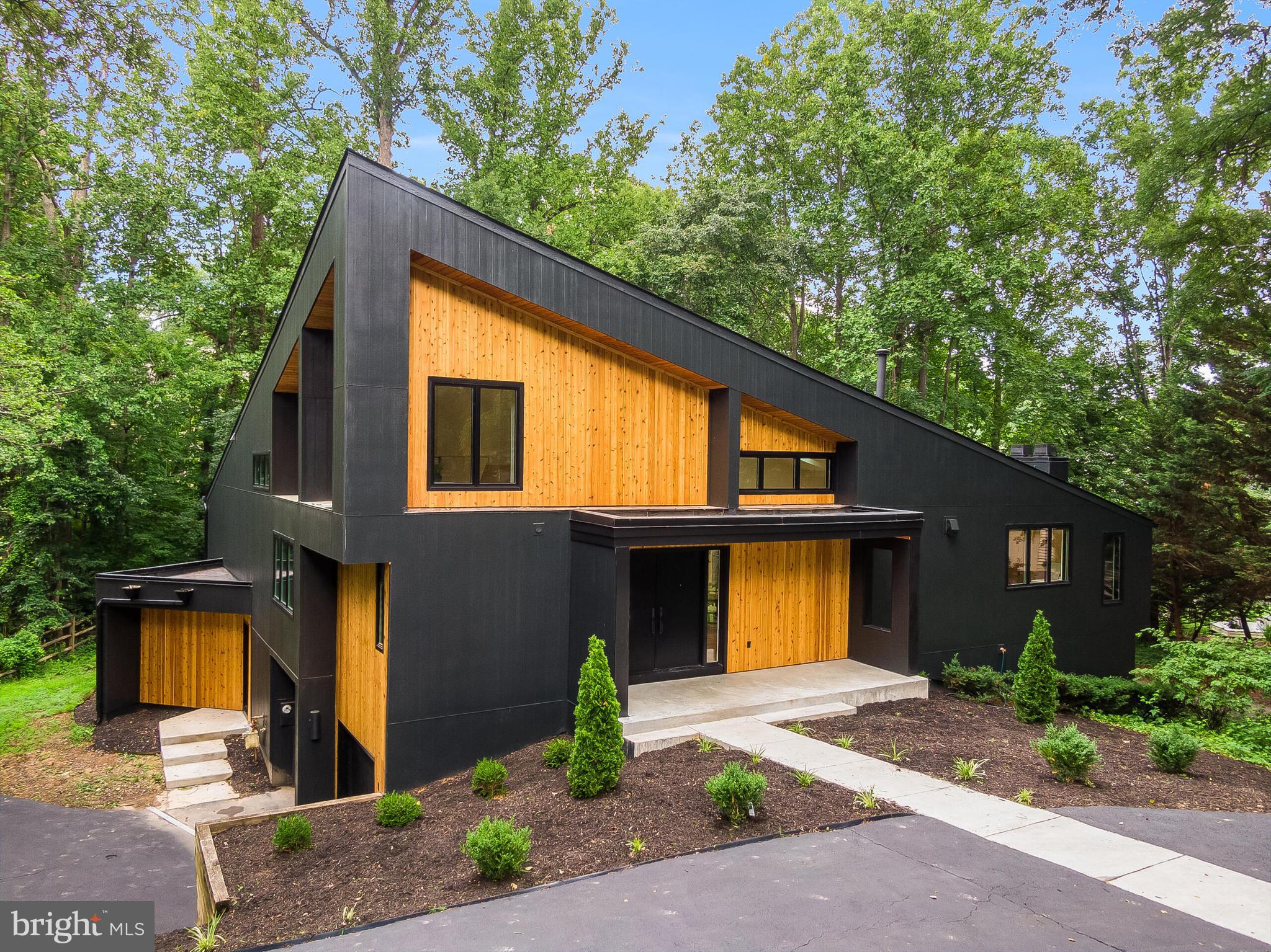 11582 Greenwich Point Road Reston, VA 20194 - Photo 1 of 62 Gallery Image 1