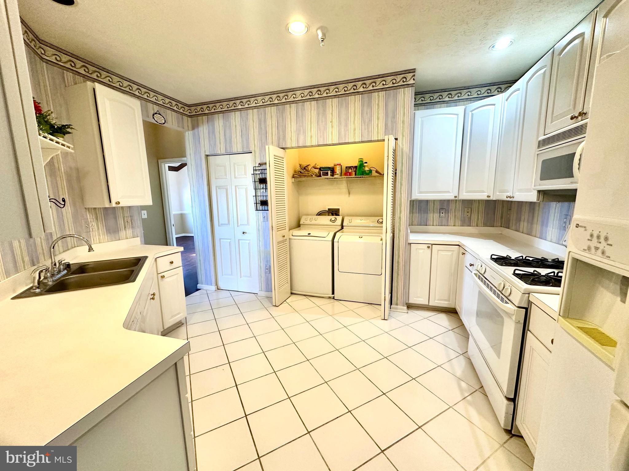 4932 Brightleaf Court, Unit 4932 Rosedale, MD 21237 - Photo 13 of 30