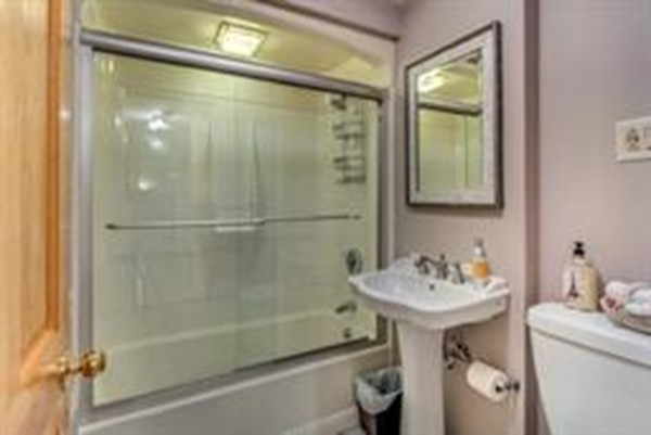 27 Dana Road Reading, MA 01867 - Photo 23 of 29 Gallery Image 23