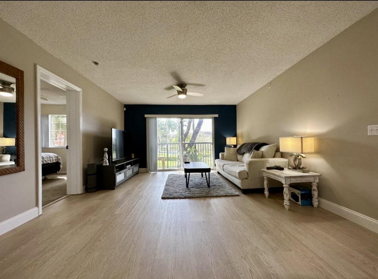 4191 Haverhill Road, Unit 405 West Palm Beach, FL 33417 - Photo 14 of 86 IMG_3331
