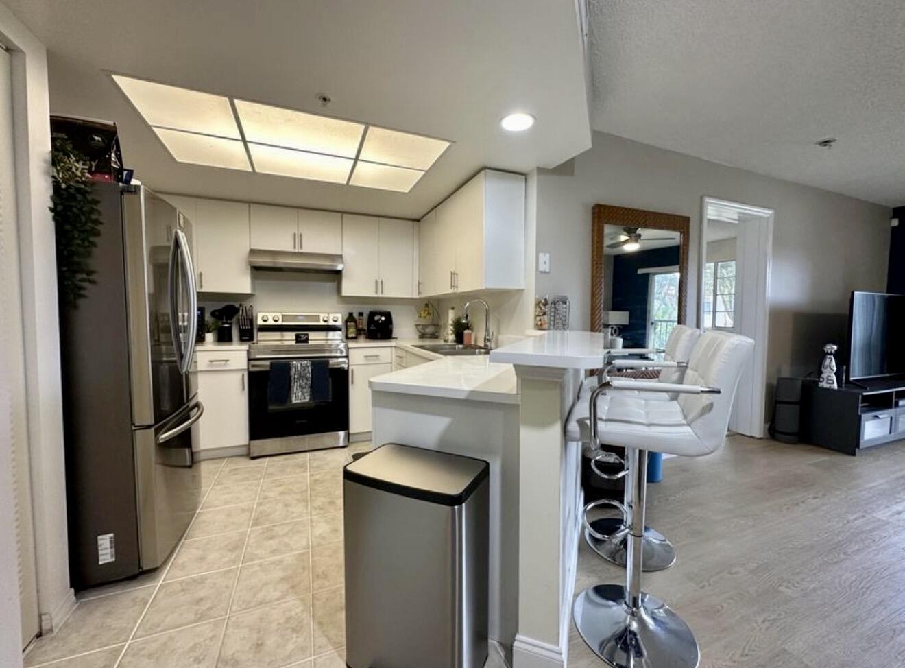 4191 Haverhill Road, Unit 405 West Palm Beach, FL 33417 - Photo 24 of 86 IMG_3341