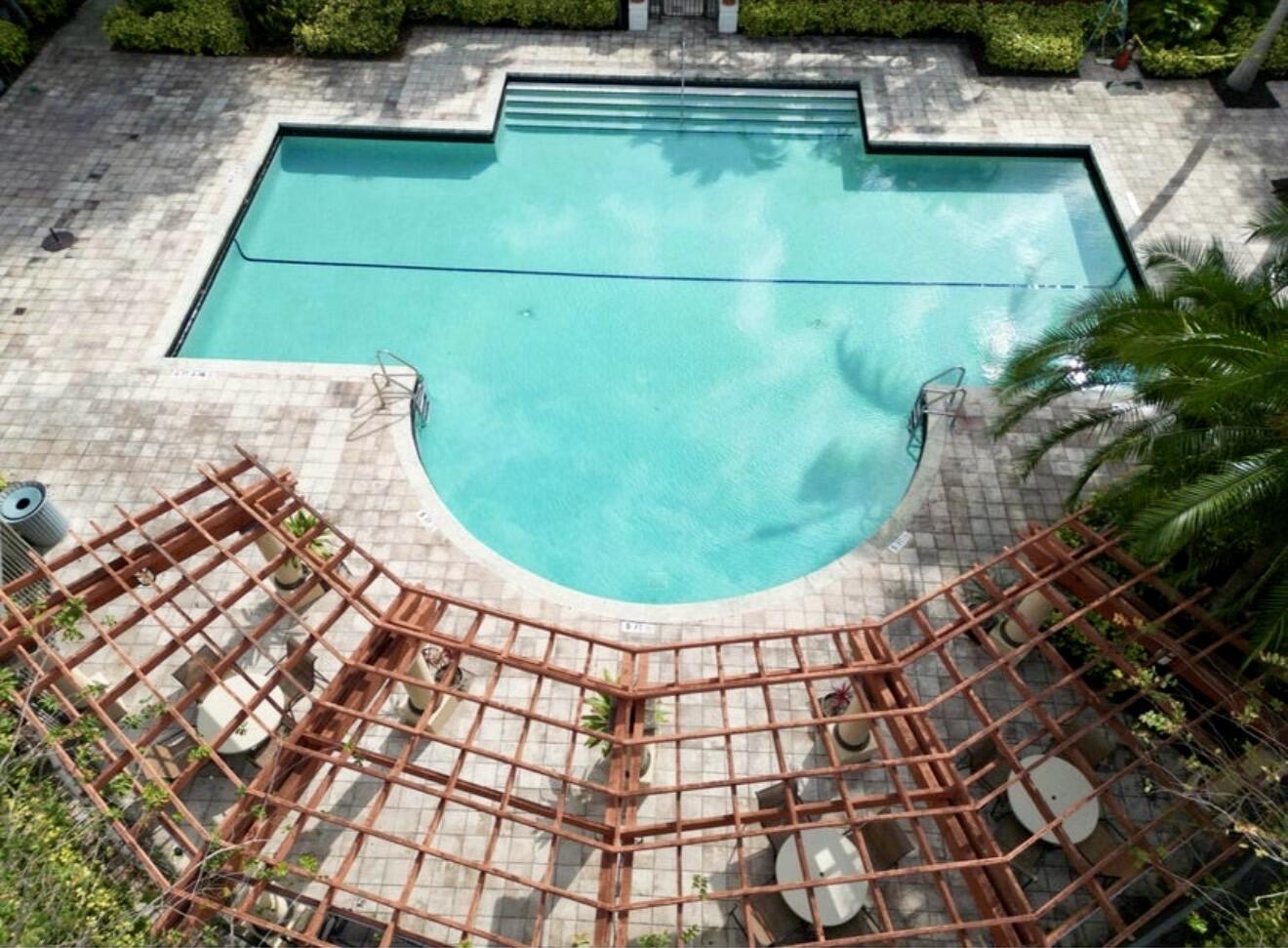 4191 Haverhill Road, Unit 405 West Palm Beach, FL 33417 - Photo 63 of 86 IMG_3380