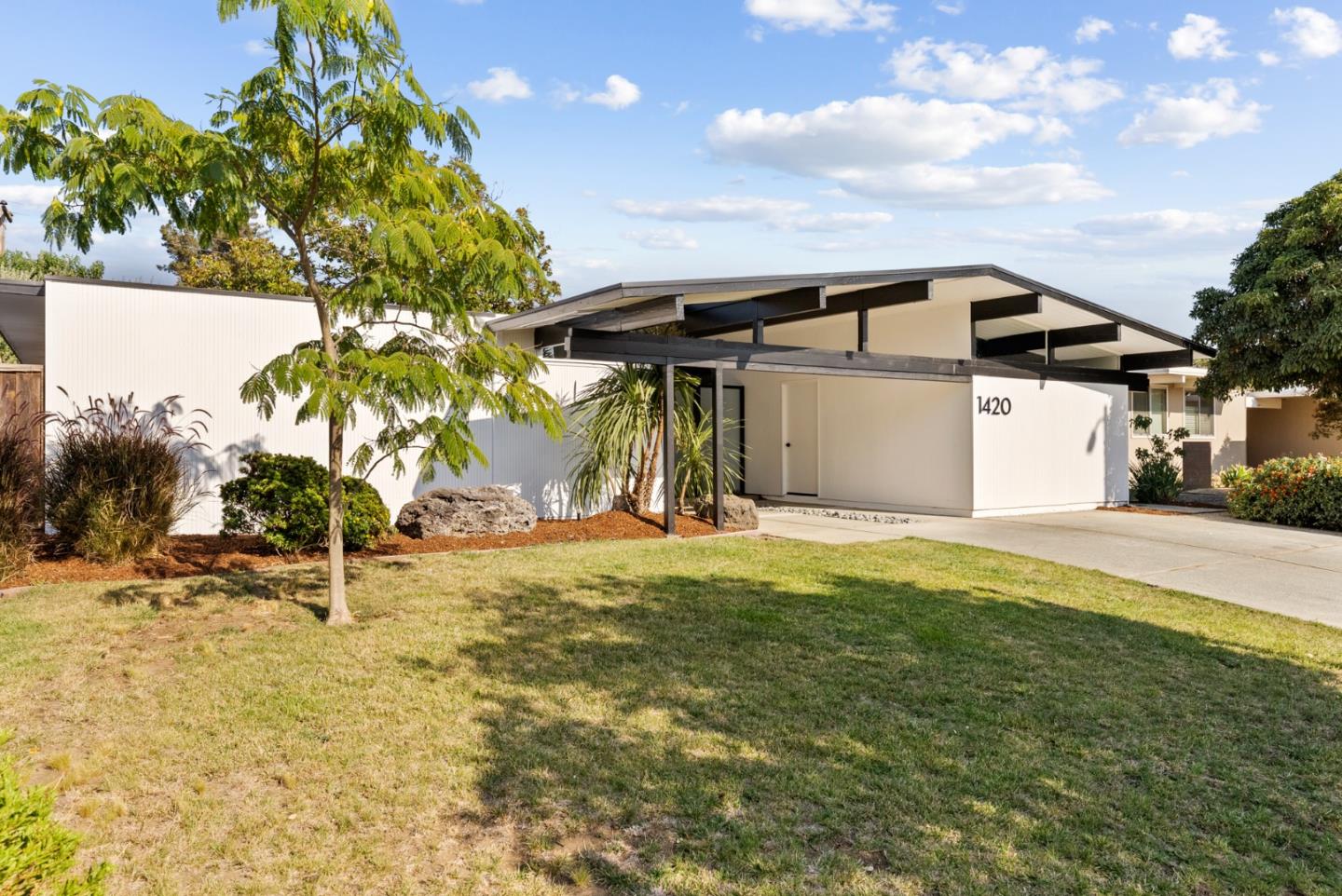 1420 Mallard Way Sunnyvale, CA 94087 - Photo 6 of 48