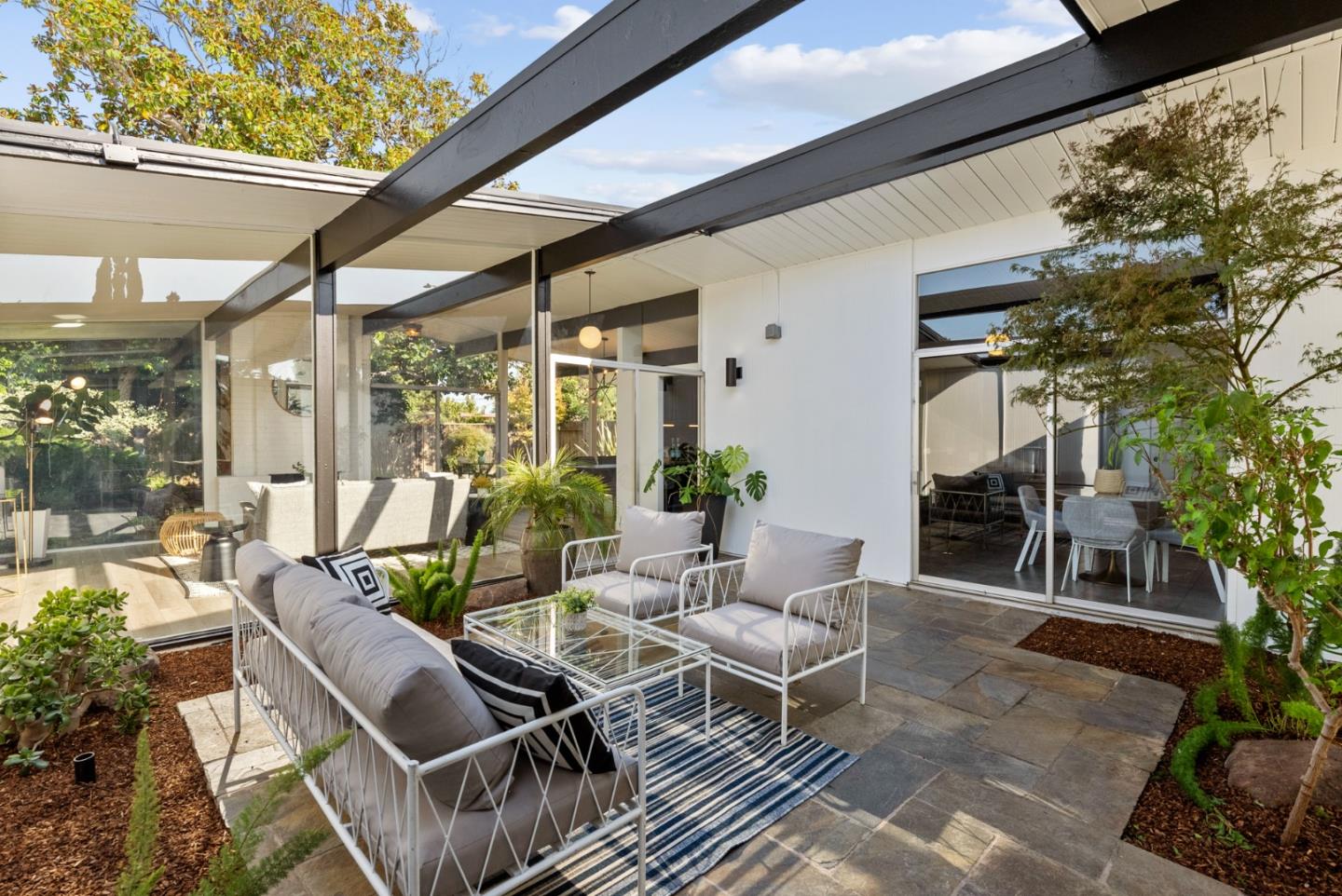 1420 Mallard Way Sunnyvale, CA 94087 - Photo 7 of 48