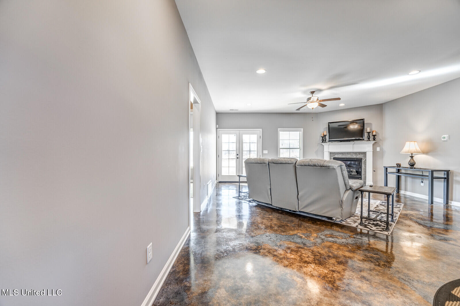 123 Tree Line Drive Holly Springs, MS 38635 - Photo 6 of 50 05_DSC00431_2_3_4_5_mls