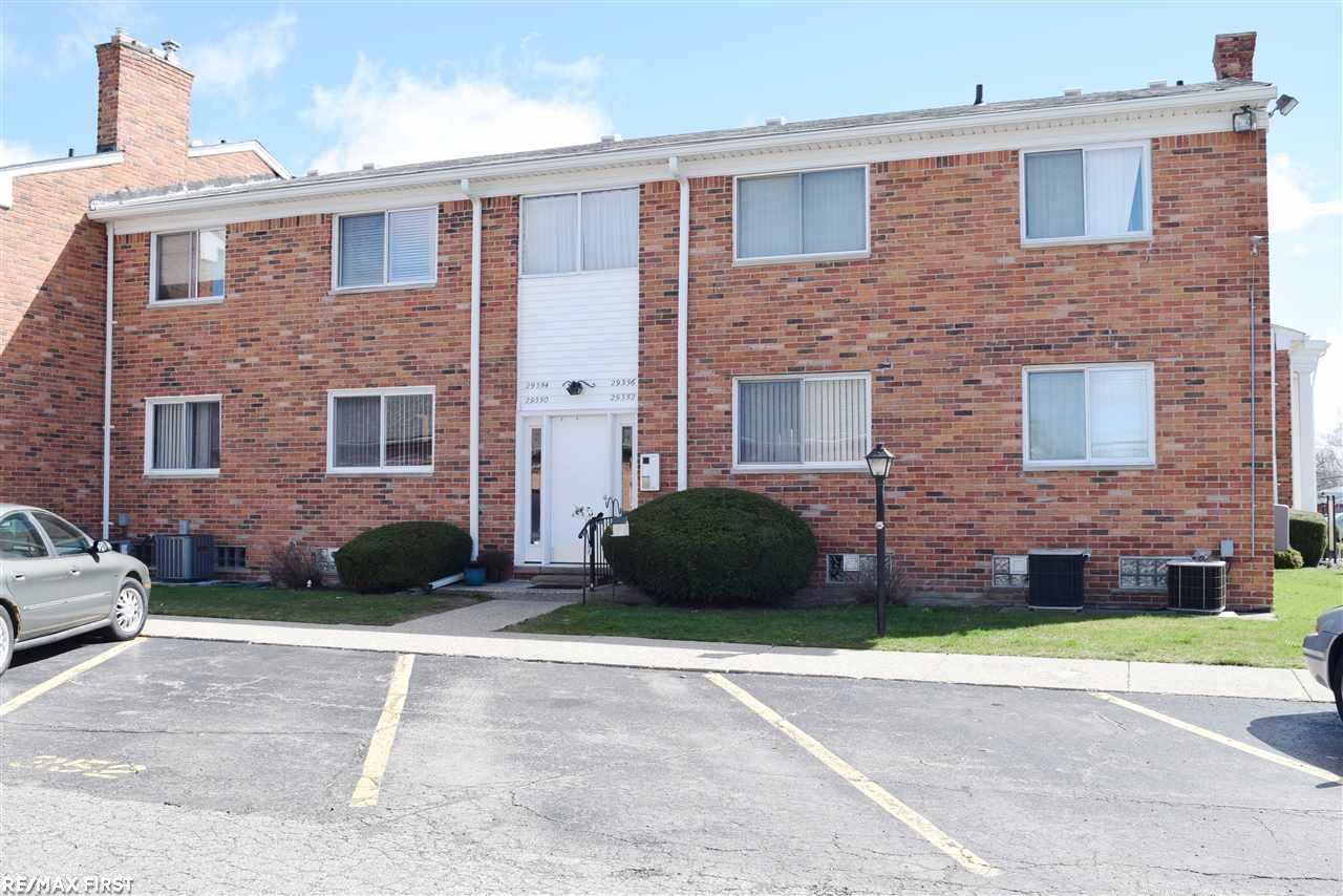 29350 Hoover Road Warren, MI 48093 - Photo 1 of 13 31316589.JPG