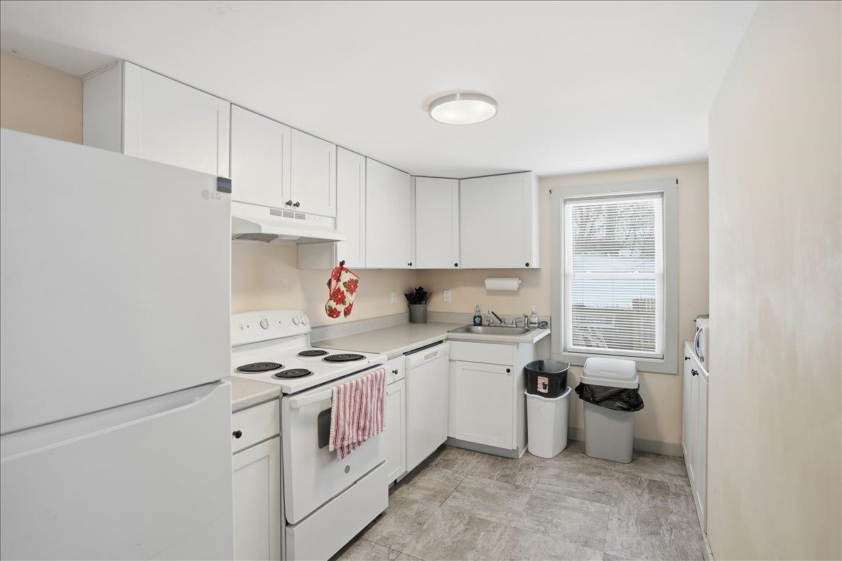 2572 Highway 15 Cambridge, VT 05444 - Photo 9 of 34