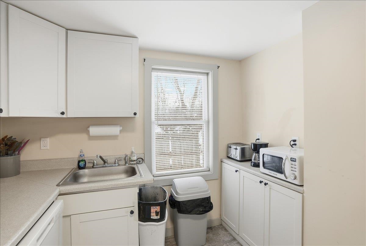 2572 Highway 15 Cambridge, VT 05444 - Photo 10 of 34