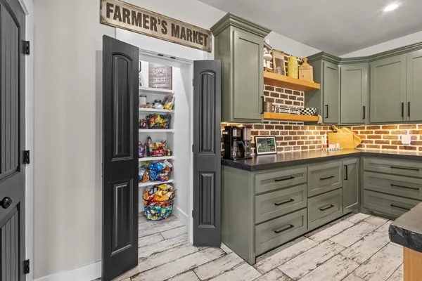 $599,900 | 10885 Fm 1130, Orange, TX 77632