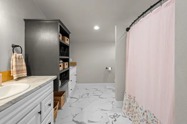 $599,900 | 10885 Fm 1130, Orange, TX 77632