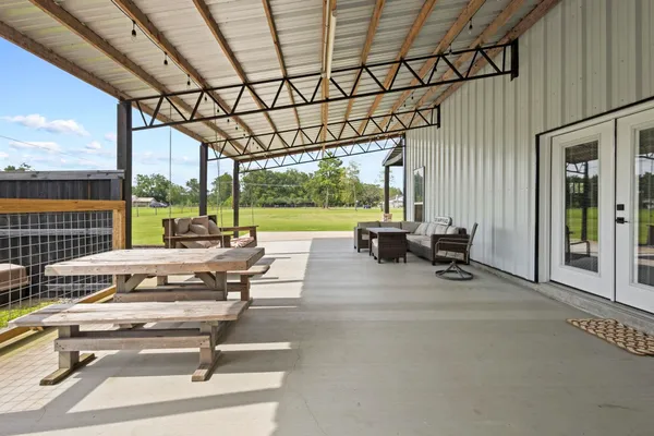 $599,900 | 10885 Fm 1130, Orange, TX 77632