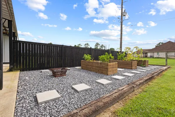 $599,900 | 10885 Fm 1130, Orange, TX 77632