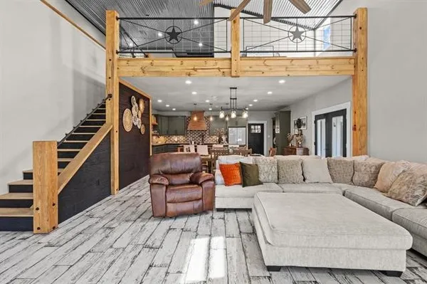 $599,900 | 10885 Fm 1130, Orange, TX 77632