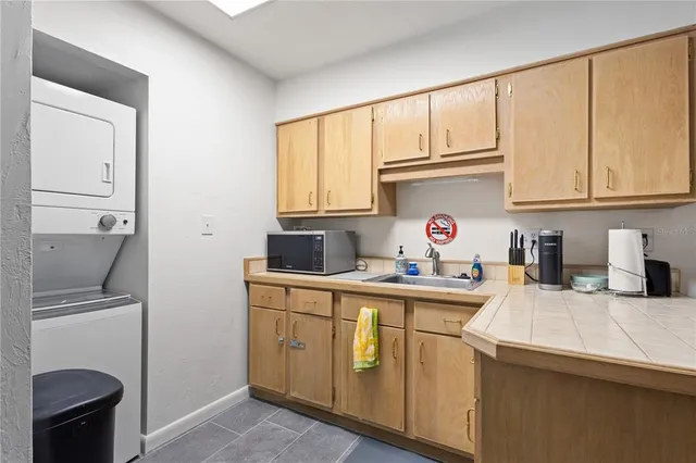 $725,000 | 20 Northwest 24 Street, Gainesville, FL 32607