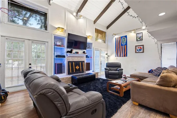 $565,000 | 20 Northwest 24 Street, Gainesville, FL 32607