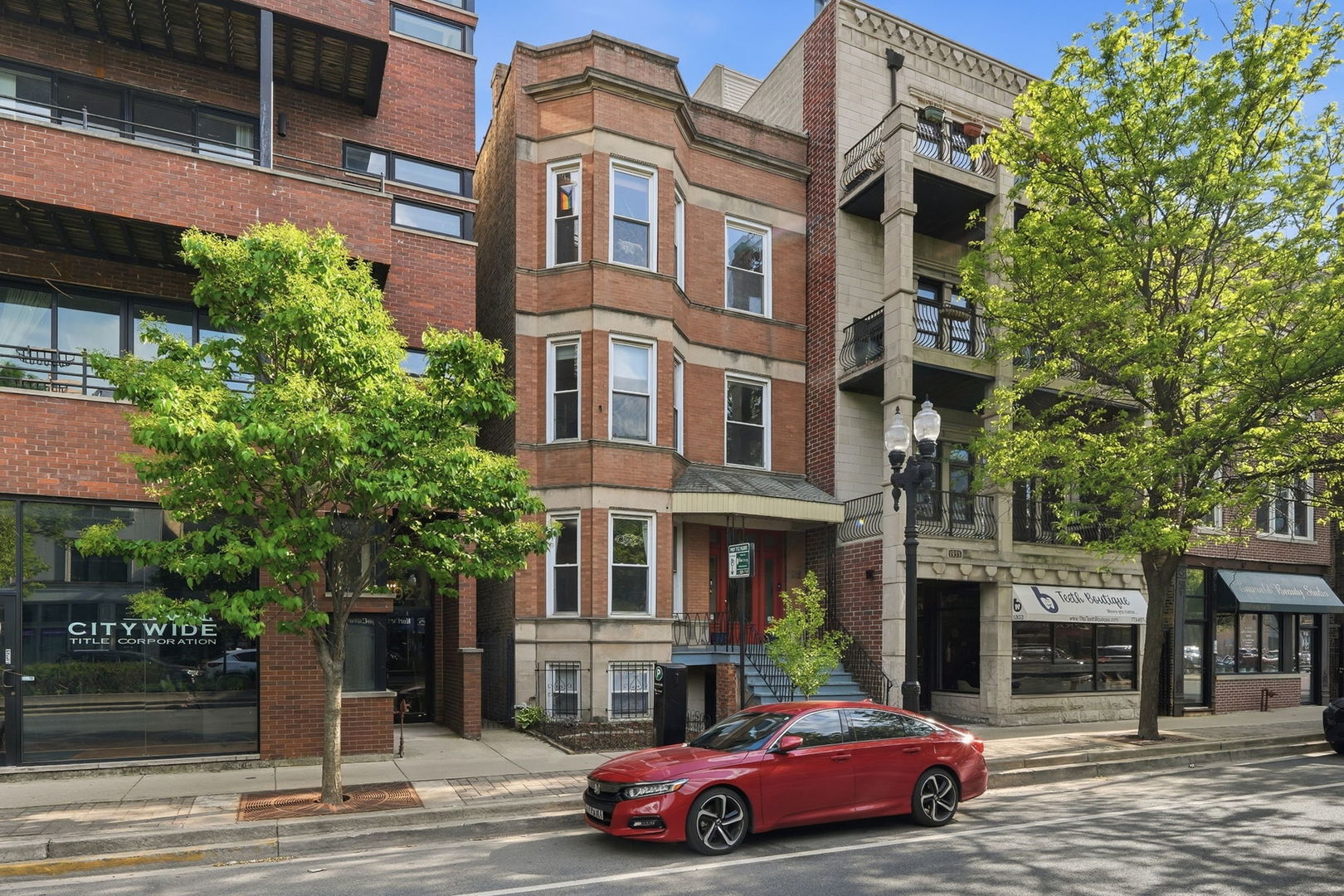 1929 West Irving Park Road, Unit 2 Chicago, IL 60613 - Photo 2 of 23 Gallery Image 2