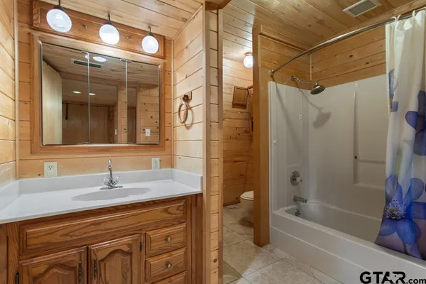 $425,000 | 13833 Big Oak Bay Road, Tyler, TX 75707