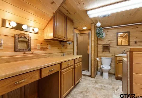 $425,000 | 13833 Big Oak Bay Road, Tyler, TX 75707
