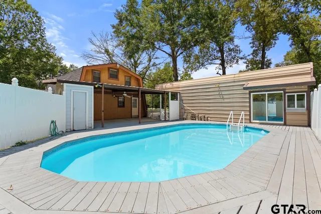 $425,000 | 13833 Big Oak Bay Road, Tyler, TX 75707