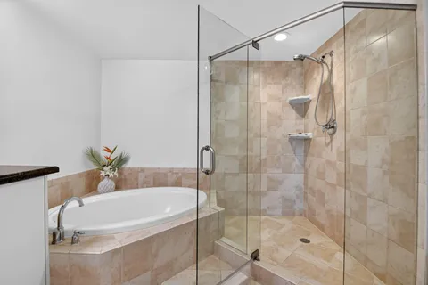 $649,000 | 403 South Sapodilla Avenue, Unit 307, West Palm Beach, FL 33401