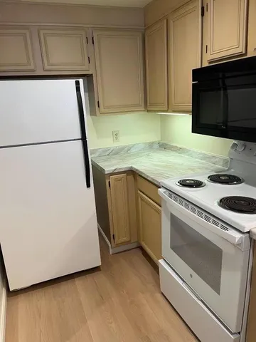 $4,495 | 550 Ortega Avenue, Unit B327, Mountain View, CA 94040