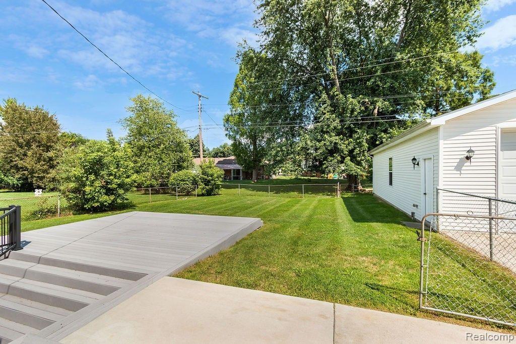 4357 Van Slyke Road Flint, MI 48507 - Photo 4 of 26 Gallery Image 4