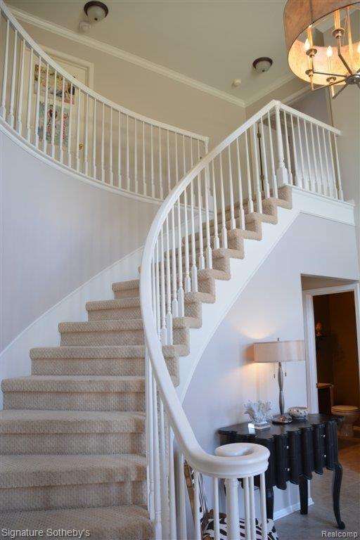 83 Londonderry Lane Rochester, MI 48306 - Photo 12 of 25 Curved Staircase