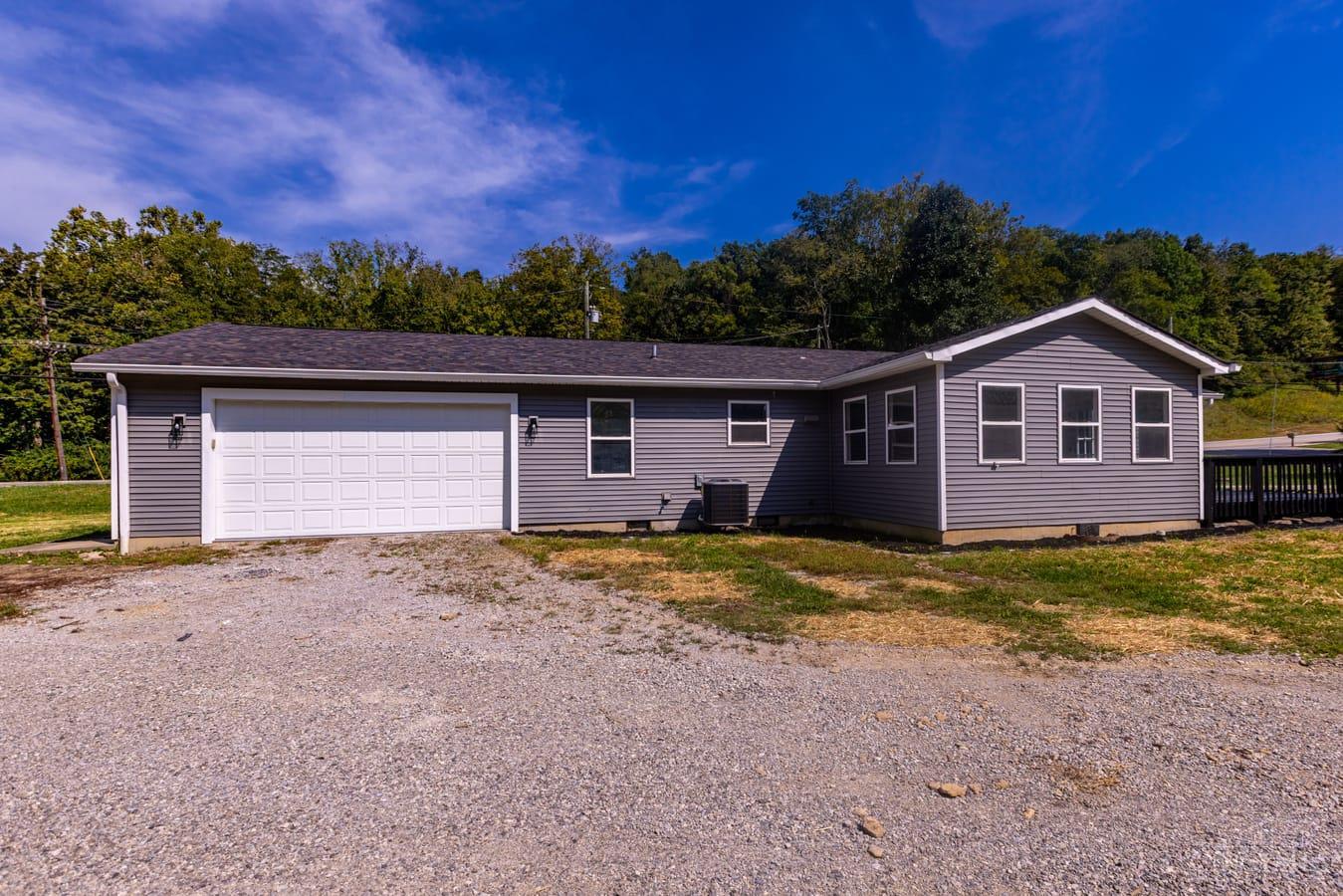 8321 Batavia Road Cincinnati, OH 45244 - Photo 3 of 41 Gallery Image 3