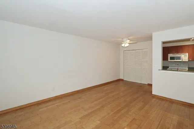 $1,950 | 21 Parkside Road, Bedminster, NJ 07921