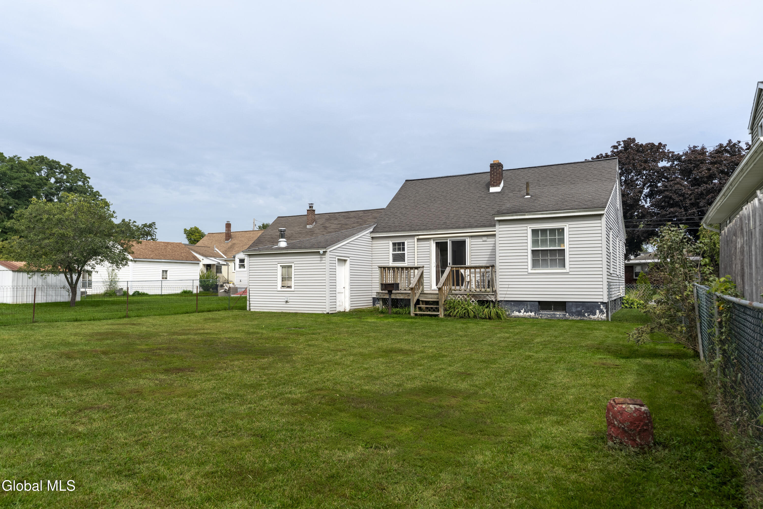319 Princetown Road Rotterdam, NY 12306 - Photo 21 of 26 nice yard