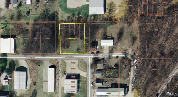 $18,000 | Vacant Land Vacant Land 12th, Jasper, IN 47546