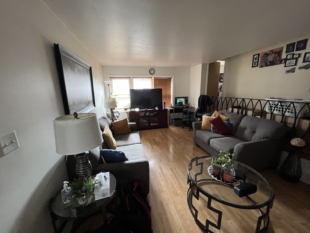 568 Ida Court Mount Prospect, IL 60056 - Photo 3 of 25 a living room with furniture and wooden floor