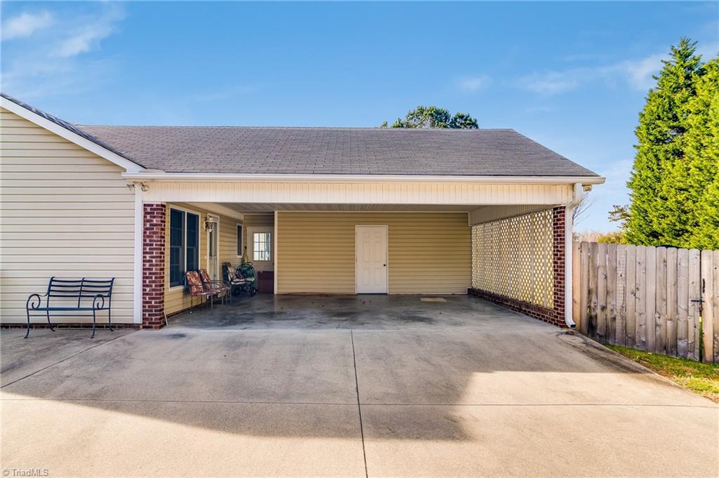 2455 Willard Road High Point, NC 27265 - Photo 4 of 21