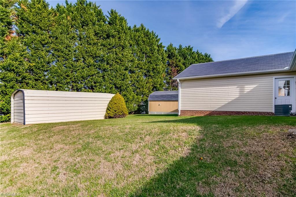 2455 Willard Road High Point, NC 27265 - Photo 5 of 21