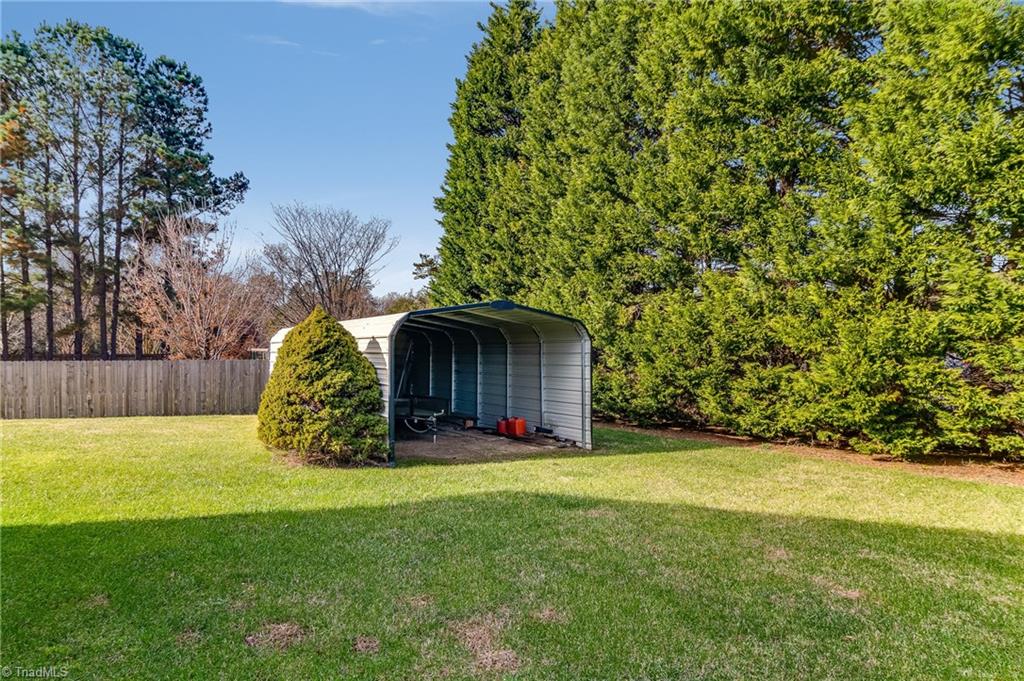 2455 Willard Road High Point, NC 27265 - Photo 7 of 21